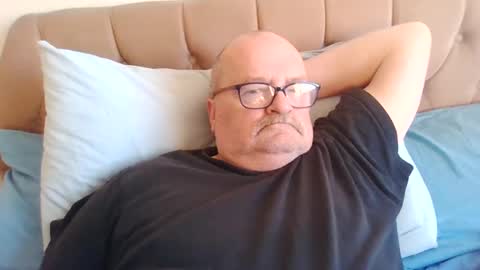 old_fkr online show from January 18, 9:24 am