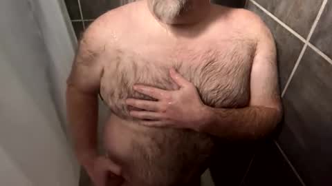 oldbones2 online show from November 17, 1:41 am