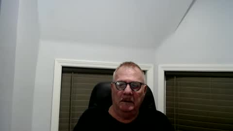 oldguybigd online show from June 21, 5:02 am