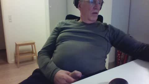 oldth online show from December 18, 10:24 pm