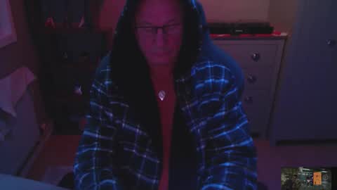 Snapshot of oldveteranuk chatting on October 31, 5:31 am oldveteranuk online show from October 31, 5:31 am