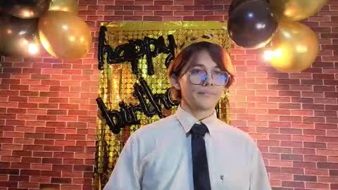Snapshot of oliver_big19 chatting on October 12, 3:39 pm oliver_big19 online show from October 12, 3:39 pm