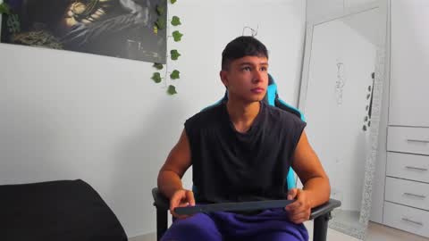 Oliver bray online show from February 26, 11:24 pm