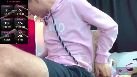 Oliver  Smith online show from October 6, 3:27 pm