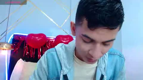 Oliver  Smith online show from February 15, 5:50 pm