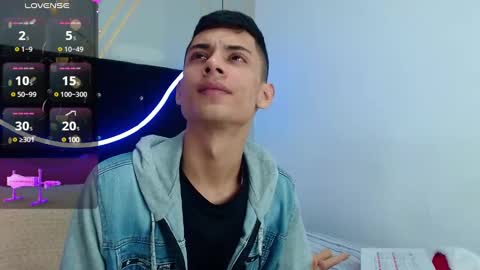 Oliver  Smith online show from December 15, 2:05 pm