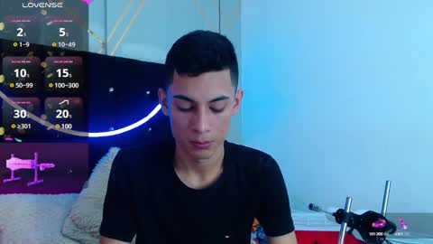 Oliver  Smith online show from December 13, 6:38 pm