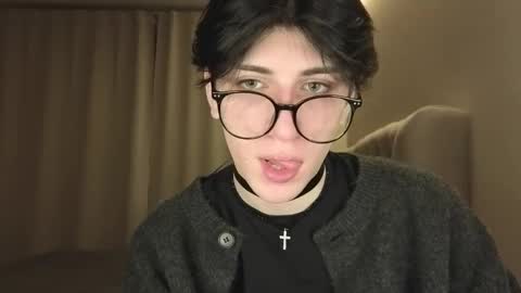 oliver online show from February 10, 5:06 pm