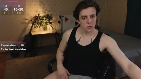 Oliver Evans online show from May 19, 2:51 am