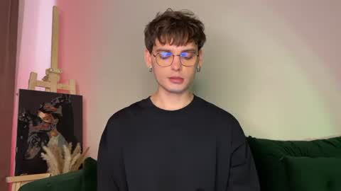 oliverlawrence online show from July 5, 4:19 am