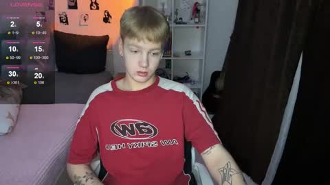 Snapshot of olivertasty chatting on October 3, 4:01 pm oliver online show from October 3, 4:01 pm