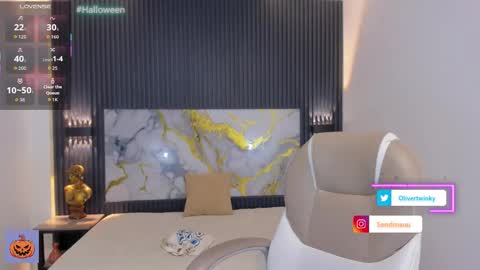 Oliver online show from October 15, 10:28 pm