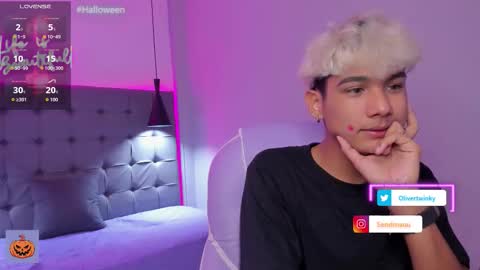 Oliver online show from October 13, 5:02 am