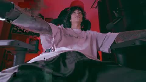     online show from April 6, 11:05 pm