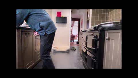 oman19811 online show from January 4, 11:00 am