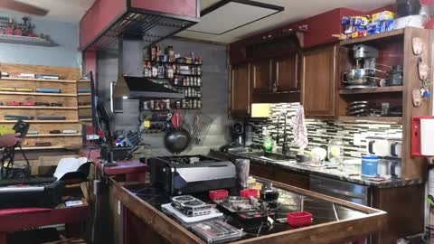 Norm online show from April 5, 7:10 pm