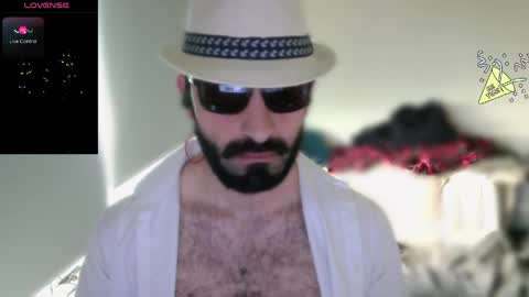 ona nisme online show from April 1, 5:32 pm