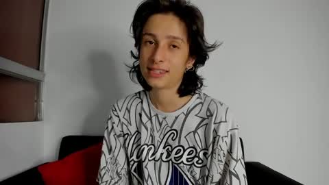 onion_knight420 online show from May 22, 3:00 am