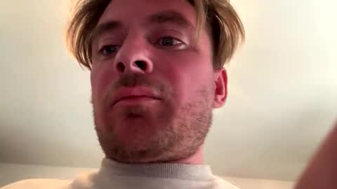 onlyloveyoutwice2016 online show from April 13, 5:57 pm