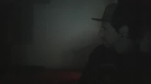 Snapshot of onmostsurfaces chatting on October 19, 5:01 am onmostsurfaces online show from October 19, 5:01 am