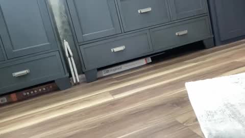 Snapshot of onthedlhere chatting on February 21, 9:00 pm onthedlhere online show from February 21, 9:00 pm