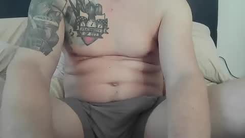 Snapshot of open_torequest chatting on January 31, 9:37 pm open_torequest online show from January 31, 9:37 pm