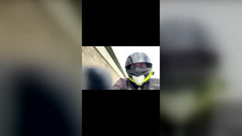 or online show from November 25, 9:55 am