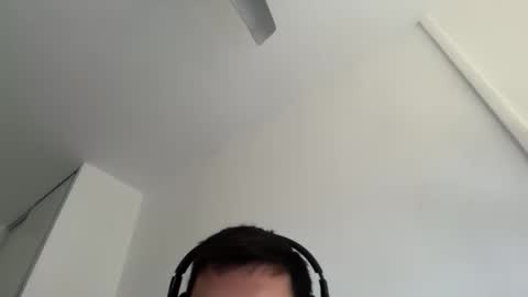 MrKoovX online show from December 3, 10:21 am