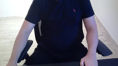 outroemail1807 online show from April 7, 9:04 pm