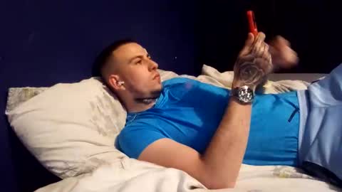 Owen kayz online show from October 22, 7:27 pm