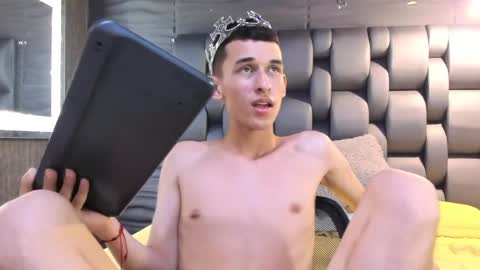 owen_stone1 online show from February 28, 8:09 am