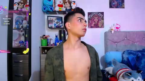 Owen  Independent model  online show from February 24, 7:20 am