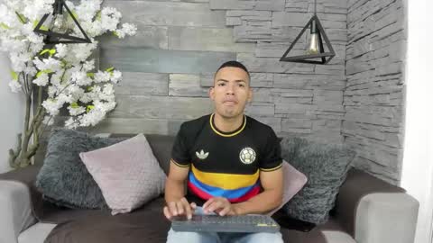 Owen online show from October 14, 12:56 pm