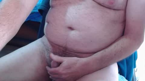 Snapshot of ozzieozzieoi chatting on September 10, 2:10 am HairyolOz online show from September 10, 2:10 am