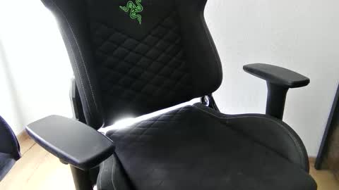 paauljdhd122 online show from March 8, 12:42 pm