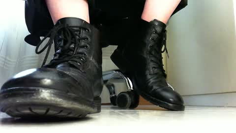 Snapshot of pablomenesssl chatting on February 27, 12:56 pm Pablo Meness online show from February 27, 12:56 pm