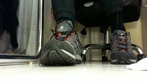 Snapshot of pablomenesssl chatting on February 13, 5:22 pm Pablo Meness online show from February 13, 5:22 pm