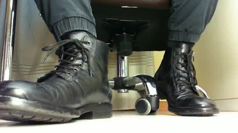 Snapshot of pablomenesssl chatting on January 21, 5:49 pm Pablo Meness online show from January 21, 5:49 pm