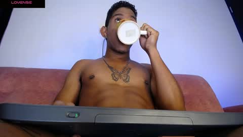 Palo Santo online show from April 6, 7:53 am