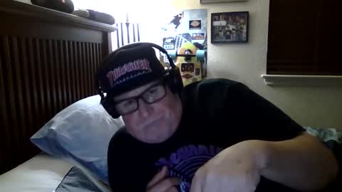 panos online show from November 24, 12:17 pm