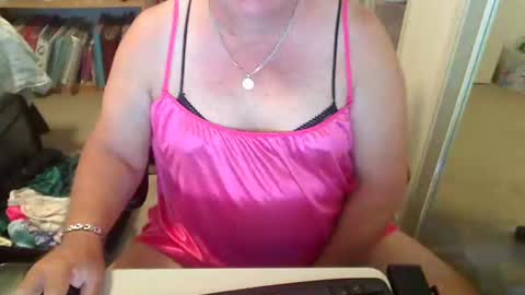 pantyandbraman online show from February 8, 10:08 pm