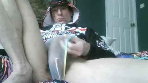 Snapshot of pantyremover69 chatting on March 9, 2:32 pm Pantyremover online show from March 9, 2:32 pm