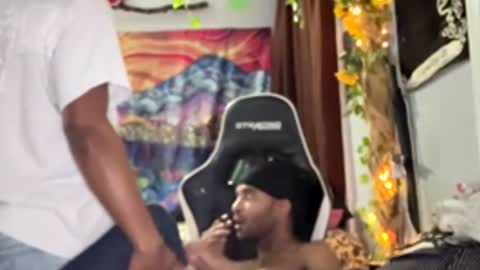 papian0 online show from November 28, 4:26 am