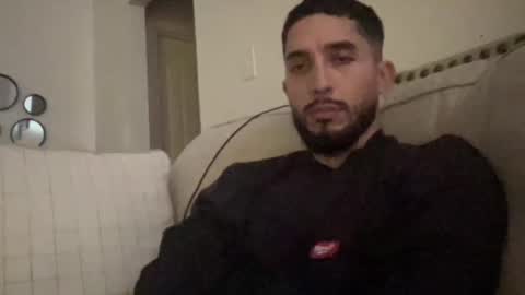 papicubano_guapo23cm online show from December 5, 3:13 am