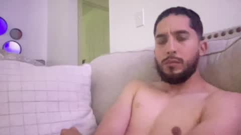 papicubano_guapo23cm online show from May 6, 12:39 pm