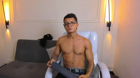 Ryan And Casper online show from May 25, 2:23 pm