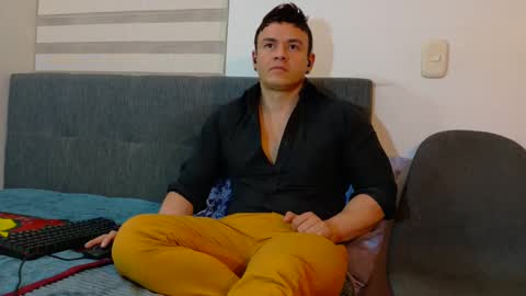 Snapshot of paris_mark chatting on October 15, 6:10 am Mark Paris online show from October 15, 6:10 am