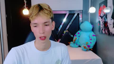 park_jimin1 online show from December 14, 2:13 pm