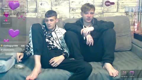 Max tall dark-haired guy with tattoos and Phil blond-haired online show from April 1, 1:51 am