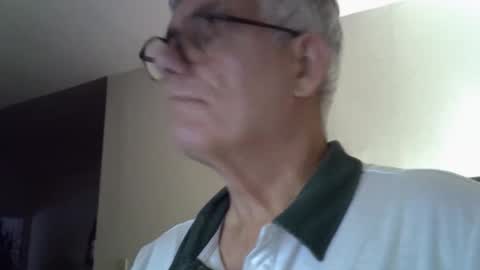 Snapshot of patrick5275 chatting on October 12, 6:29 am patrick5275 online show from October 12, 6:29 am